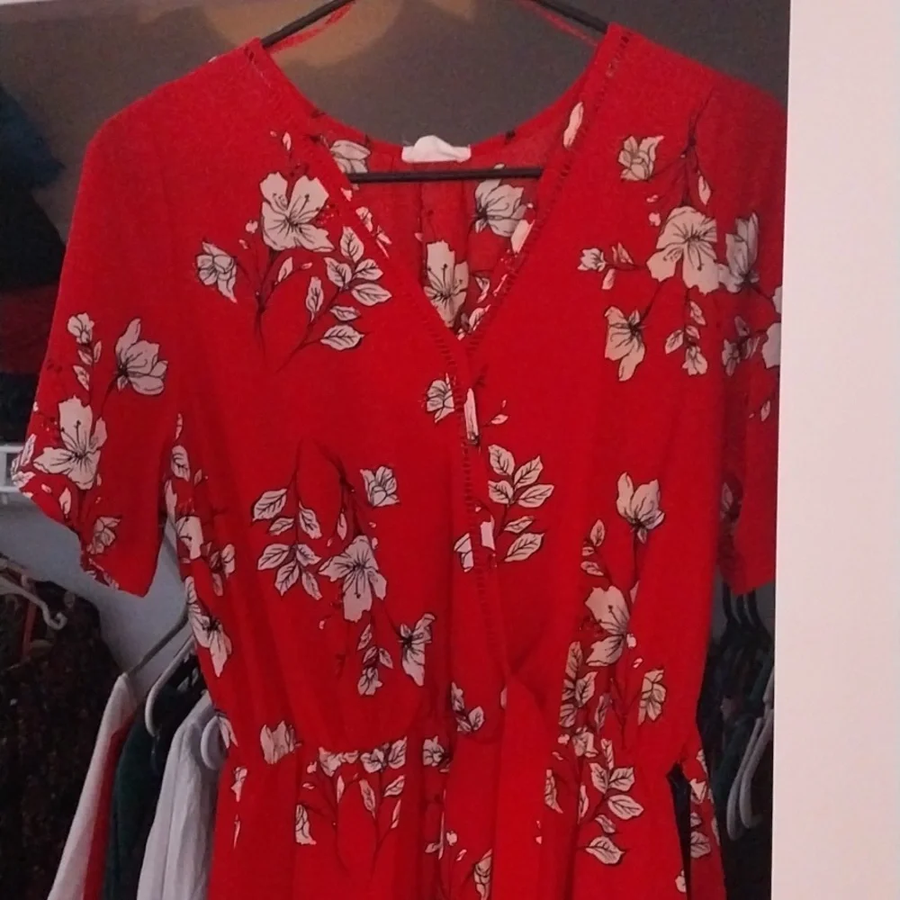 Dress - Picture 1 of 2